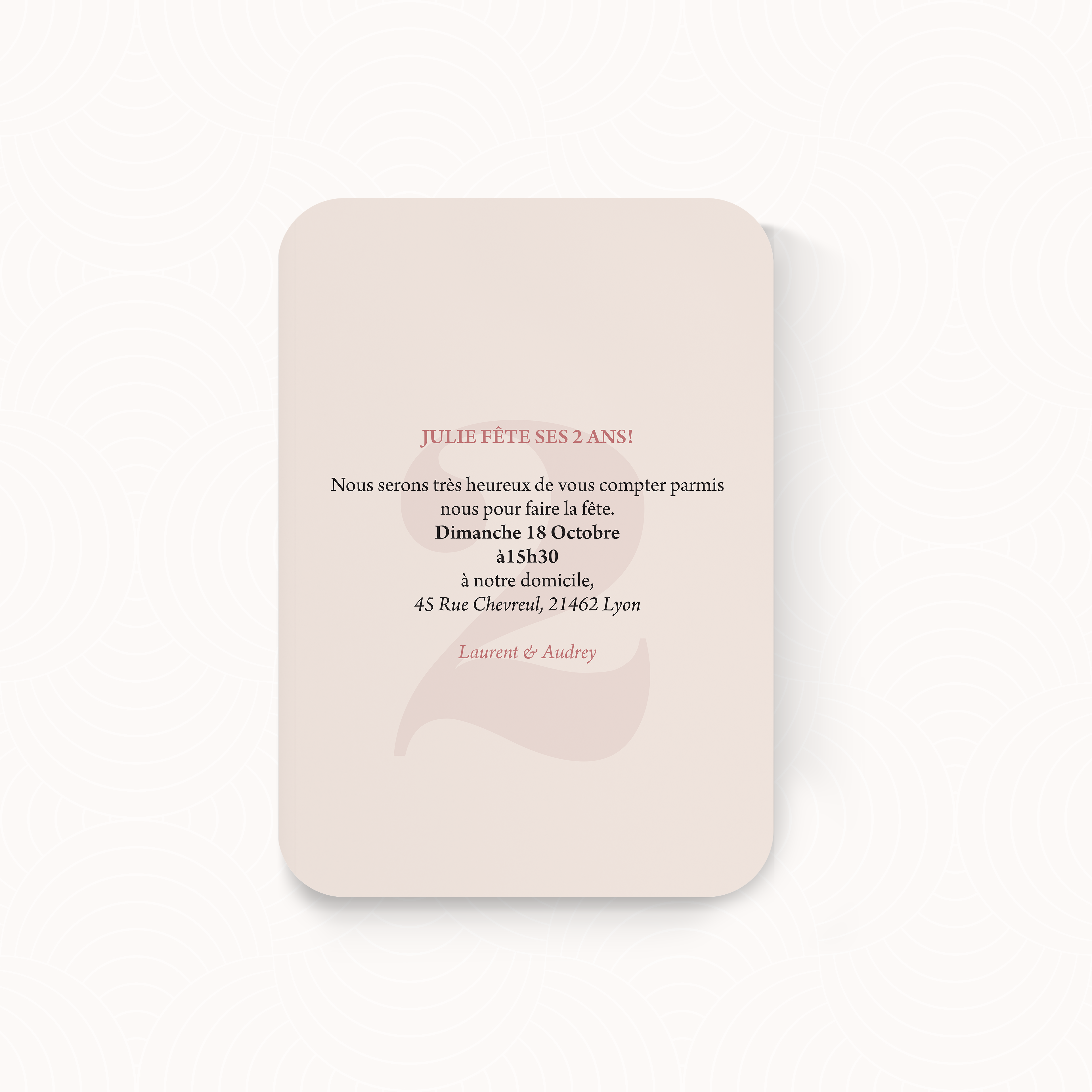 Number 2 - הזמנה זו מעדיפה שפה חזותית פשוטה ומבוקרת. הצבע הדומיננטי משמש סימן דרך ומלווה את המילים בפשטות. יישורים מאוזנים וטיפוגרפיה ברורה מבטיחים קריאות ומודרניות. היוצרים שלנו עיצבו דגם זה כהתכתבות פרימיום אלגנטית ועכשווית. אנו מבצעים התאמה מלאה שילוב טקסט כיוון גוונים ואפשרות ללוגו עדין. בדיגיטל בלבד היא נשלחת מיד לאורחים. כל בחירה אסתטית מעדיפה דיוק ומידה. הזמנה פשוטה ועמידה שנועדה לרגעים החיוניים.