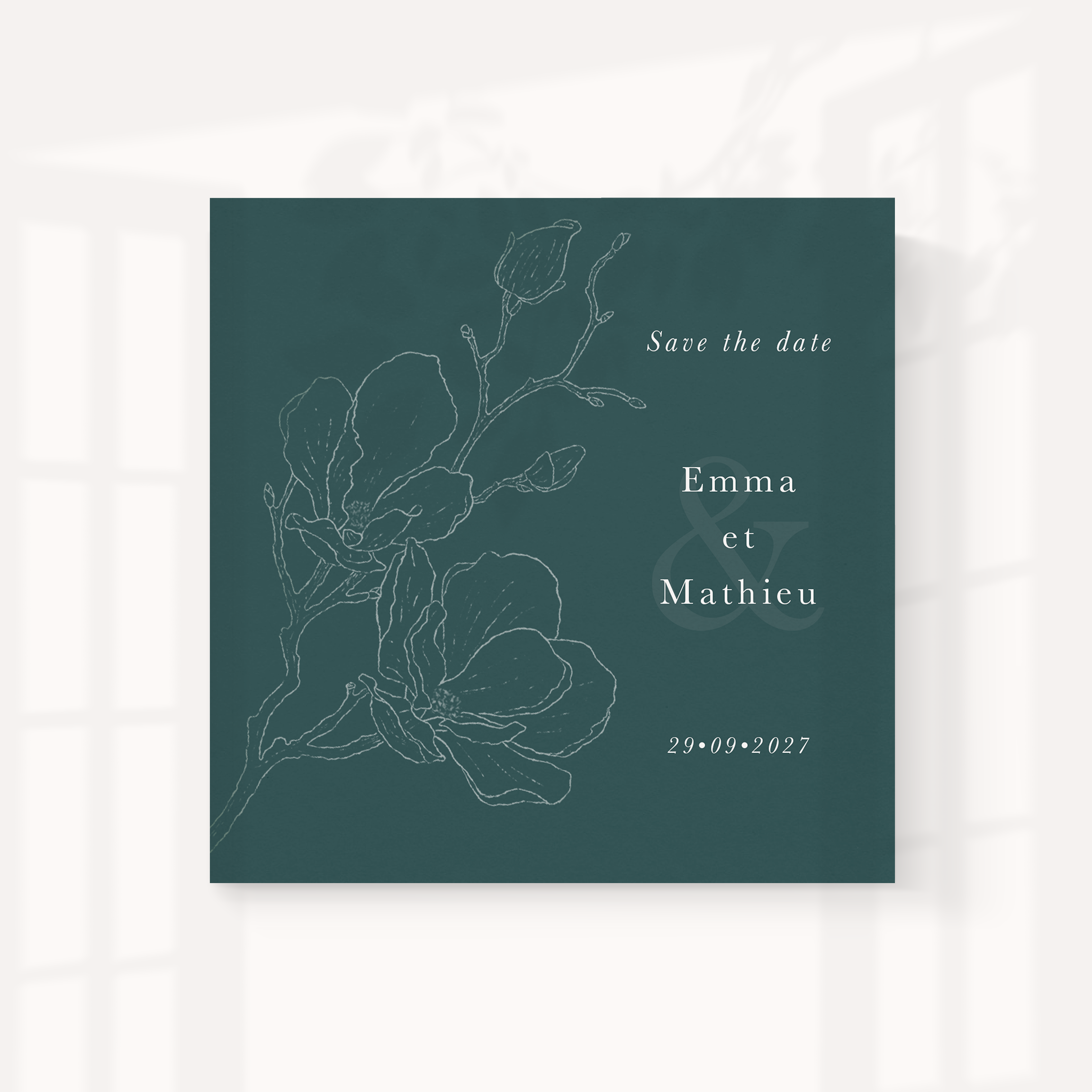 Outline Flower - Ce modèle privilégie la justesse graphique : dominante chromatique tenue, proportions régulières, lecture limpide. Nos illustrateurs ont choisi une écriture premium qui met l’accent sur la précision plutôt que l’effet. Nous réalisons la personnalisation complète : vous nous confiez le texte, nous le mettons en page, ajustons les couleurs et ajoutons un logo discret. Diffusée exclusivement en numérique, l’invitation atteint vos invités sans délai. Chaque choix – hiérarchie, cadence, contrastes – concourt à une élégance durable. Une correspondance contemporaine, sobre et élégante.