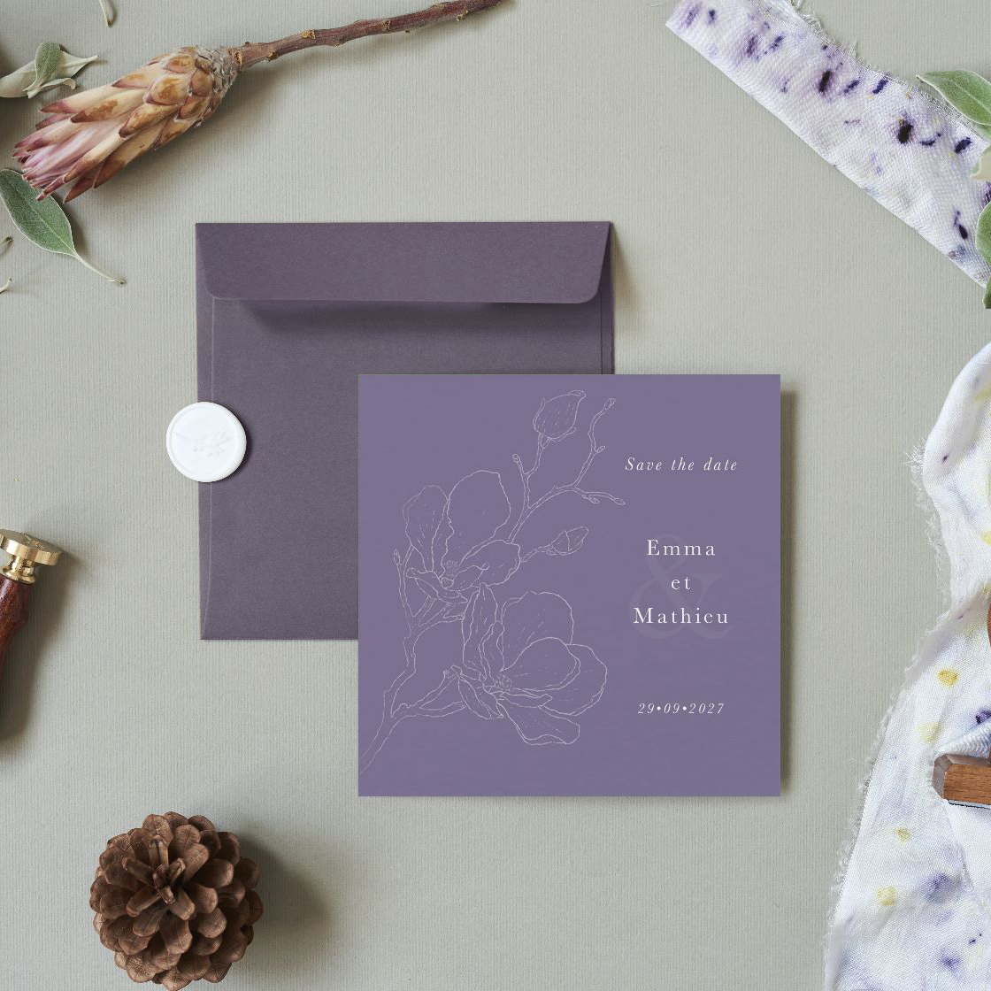 Outline Flower Purple - Cette invitation met en avant une palette retenue où la couleur dominante signe la page d’un geste sûr. La typographie claire et les marges maîtrisées assurent un confort de lecture premium. Nous assurons la personnalisation sur mesure : intégration du texte, réglage des nuances, ajout d’un logo discret si souhaité. Format exclusivement digital : vos invités reçoivent l’annonce immédiatement. Chaque détail – respiration des blancs, alignements, échelle – a été pensé pour préserver la cohérence. Une correspondance moderne, fiable et raffinée.